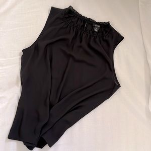 Women’s size medium Halogen high neck sleeveless blouse